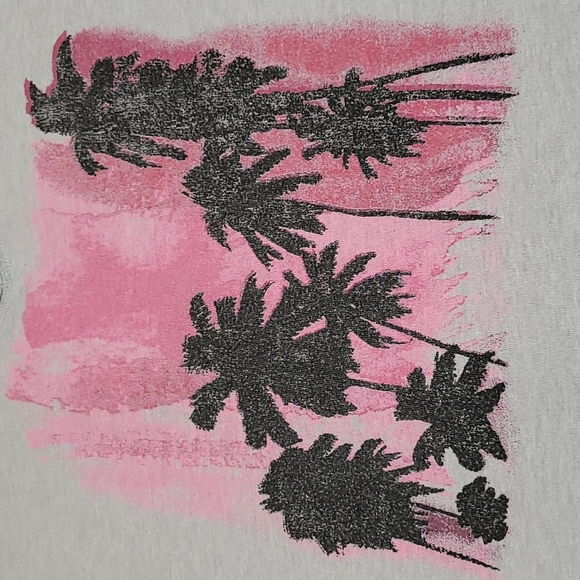St. John's Bay- Pink Palm Trees T-shirt (Ladies XL) - Picture 2 of 11